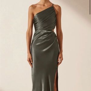 NWT Shona Joy La Lune asymmetrical gathered maxi dress in olive
